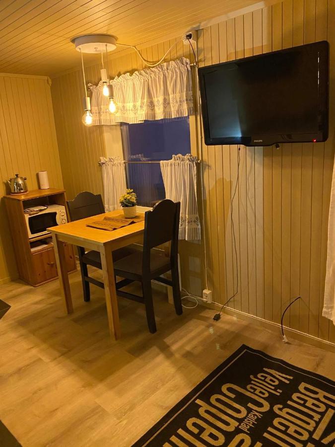 Koselig Studioleilighet I Svolvaer - Lofoten Ved Svolvaergeita, Djevelporten ภายนอก รูปภาพ