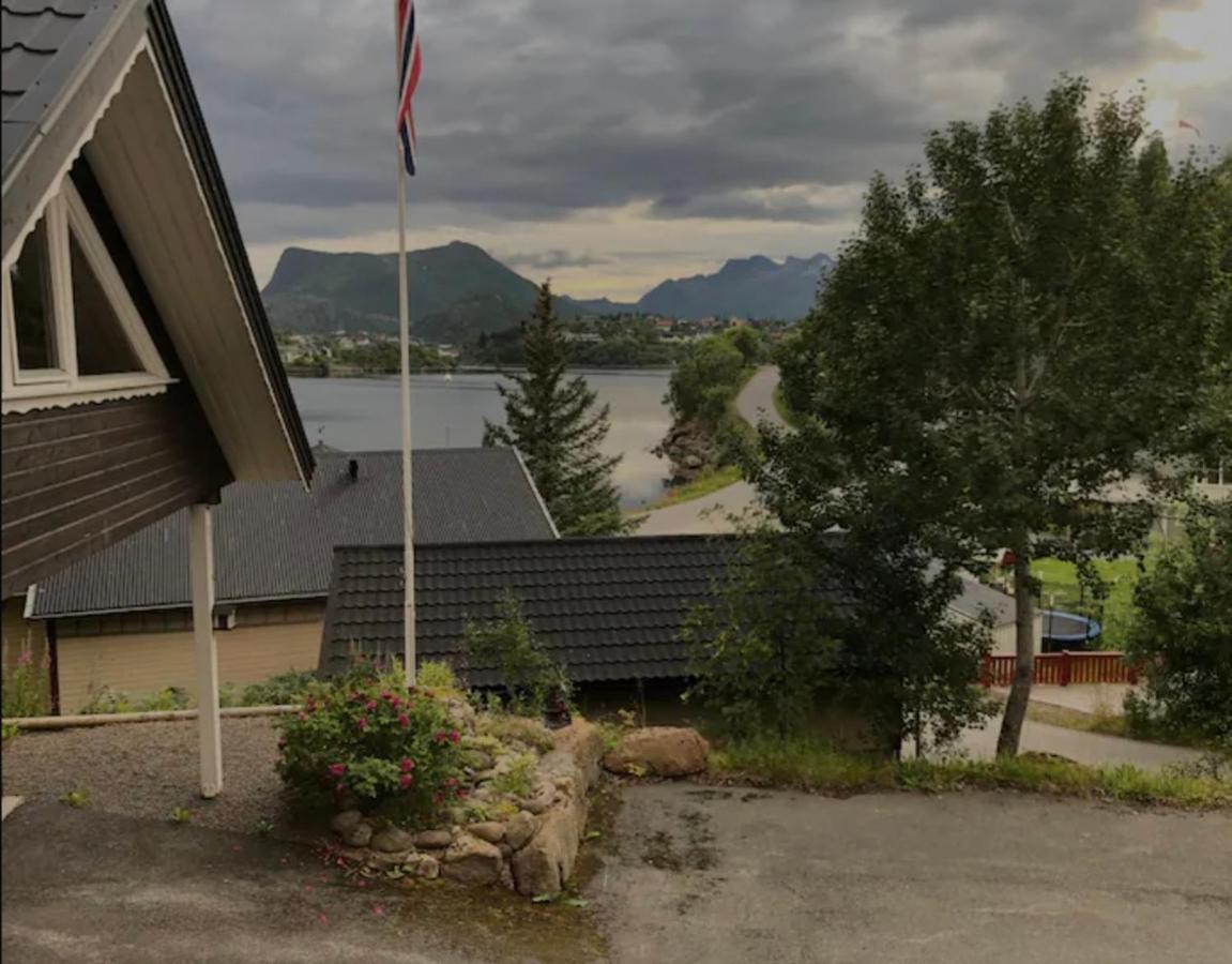 Koselig Studioleilighet I Svolvaer - Lofoten Ved Svolvaergeita, Djevelporten ภายนอก รูปภาพ